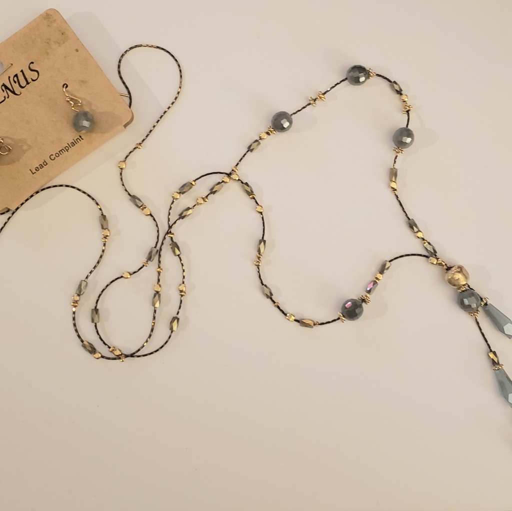 Venus Necklace And Earring Set